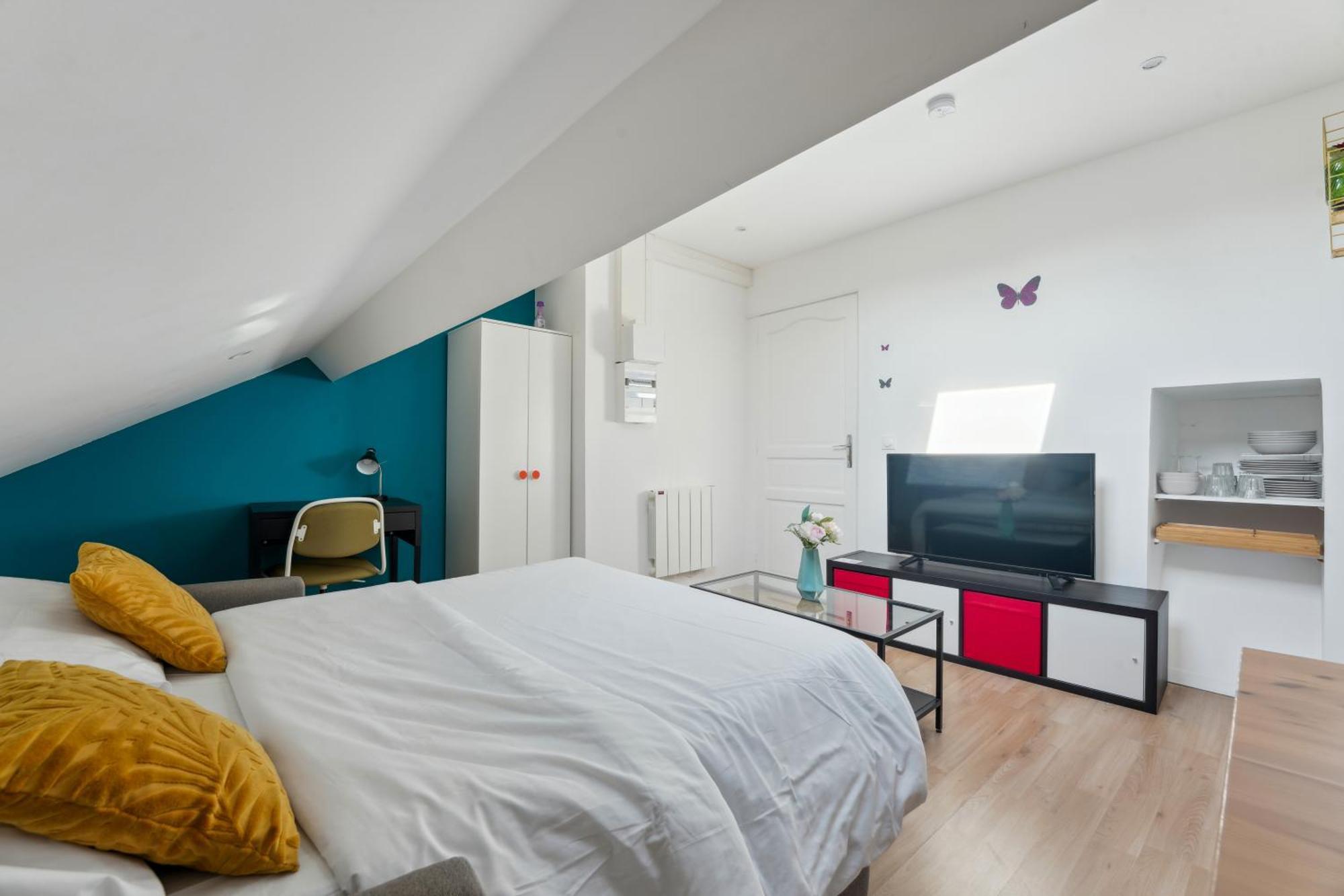 Budget Appart Avec Parking Au Centre-Ville Шарлевиль-Мезьер Экстерьер фото