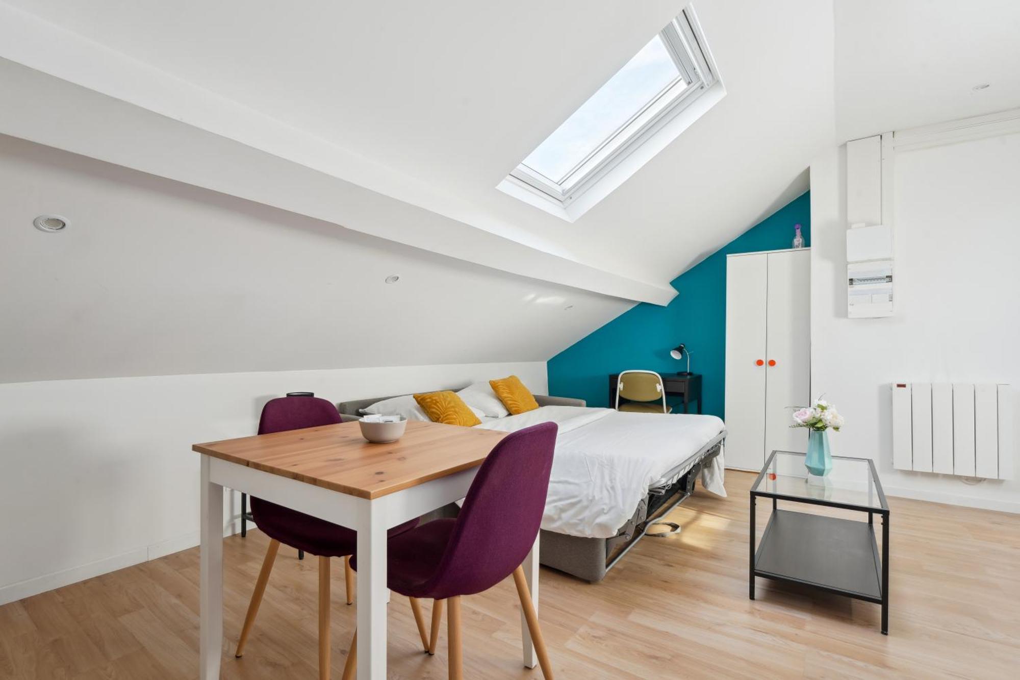 Budget Appart Avec Parking Au Centre-Ville Шарлевиль-Мезьер Экстерьер фото